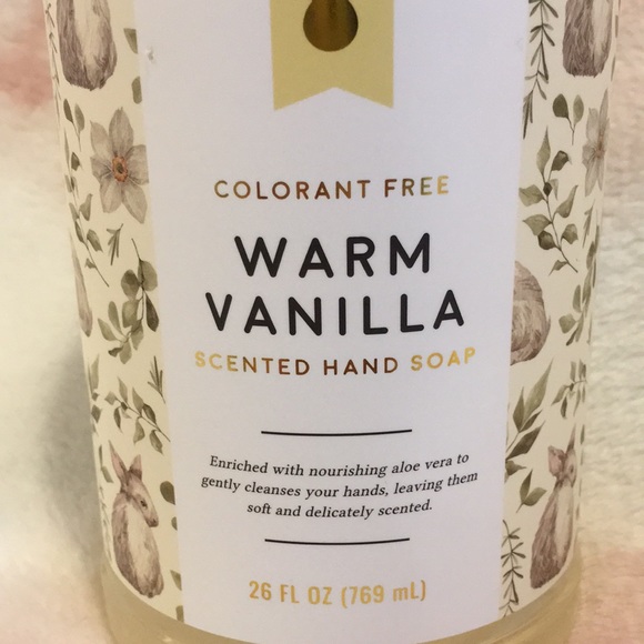 Warm Vanilla Easter Bunny Spring Designer Hand Soap Pump Colorant Free 26 oz NWT - Picture 2 of 12